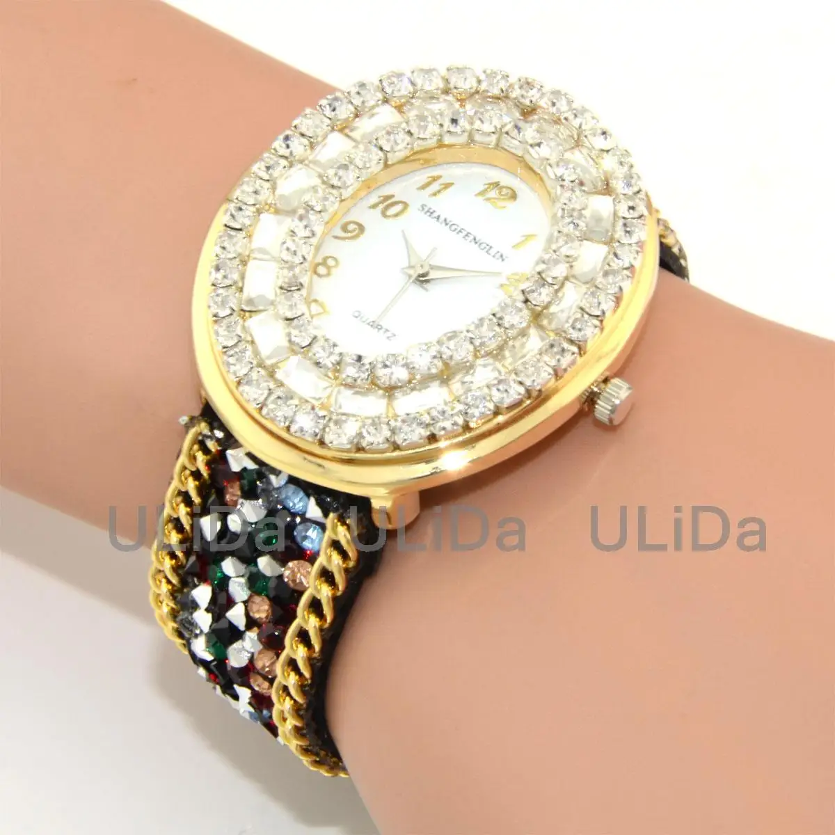 Женские наручные часы-браслет с кристаллами и циферблатом
