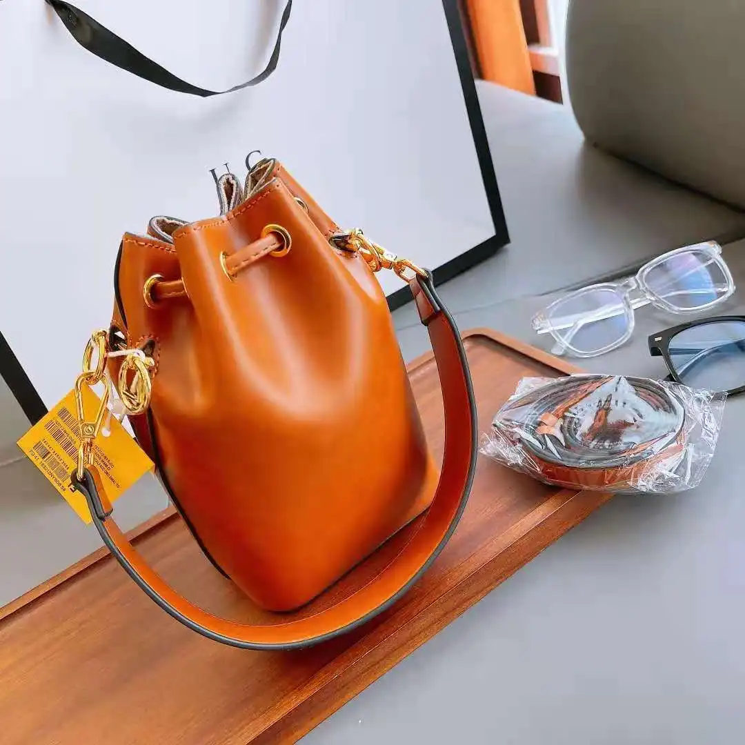 

Luxury designer trend new leather embossed F logo simple ladies handbag women's shoulder bag messenger bag dating bag