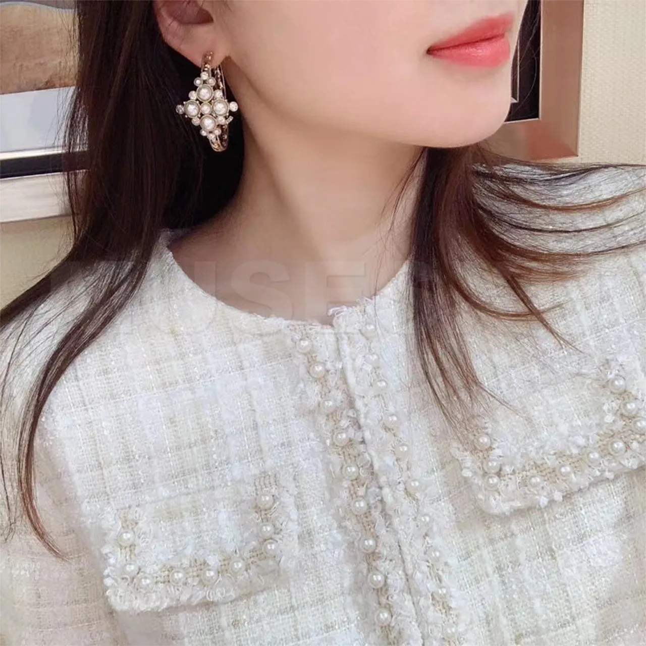 Ювелирные изделия Новые 2020 инкрустированная жемчужными и просвечивающие лунные