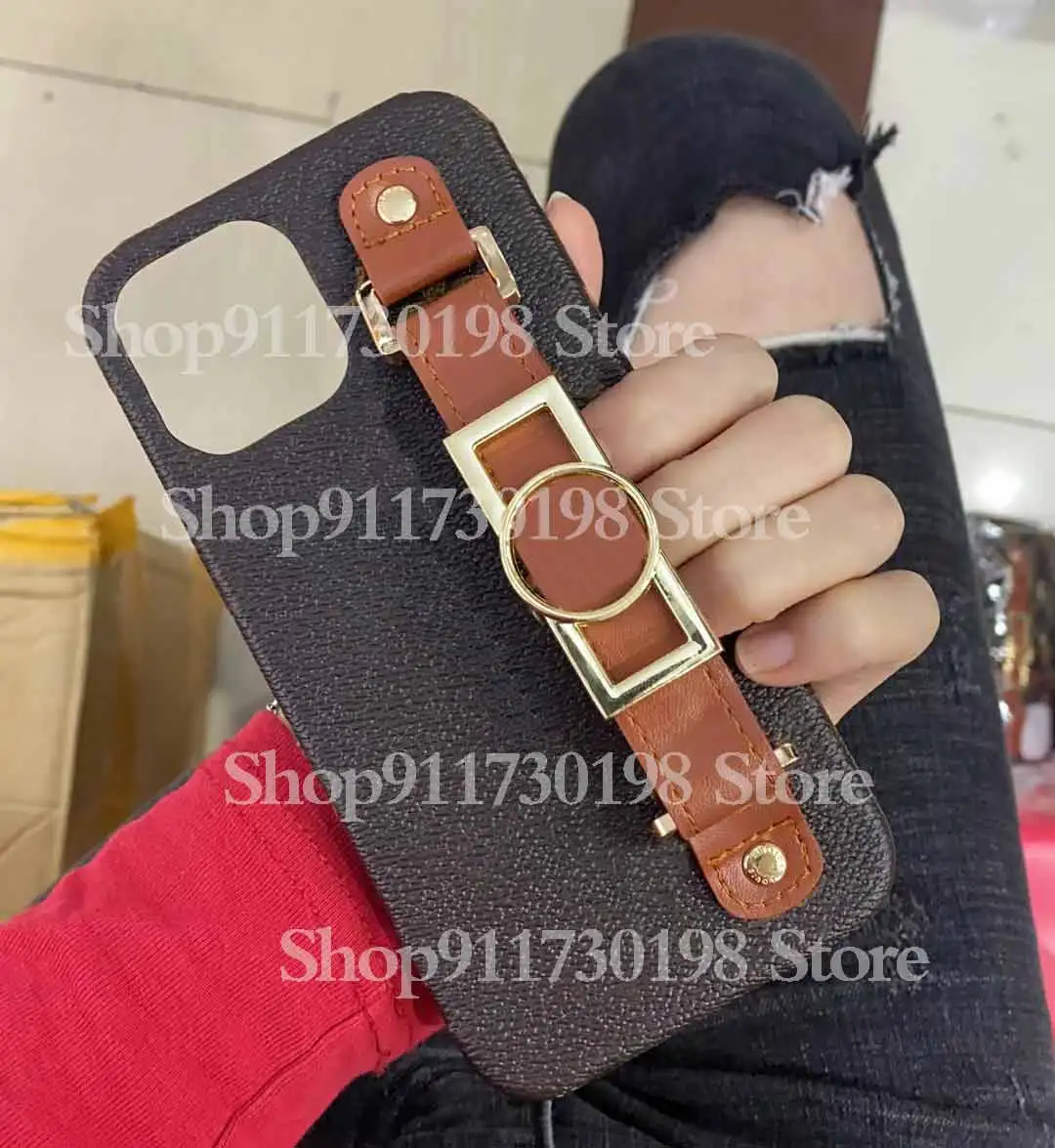 

2021 New Designer Phone Case for iPhone 12 Pro Max 12 Mini 11 Xr Xs Max 7Plus 8plus Finger Holder Phone Cases With Strap