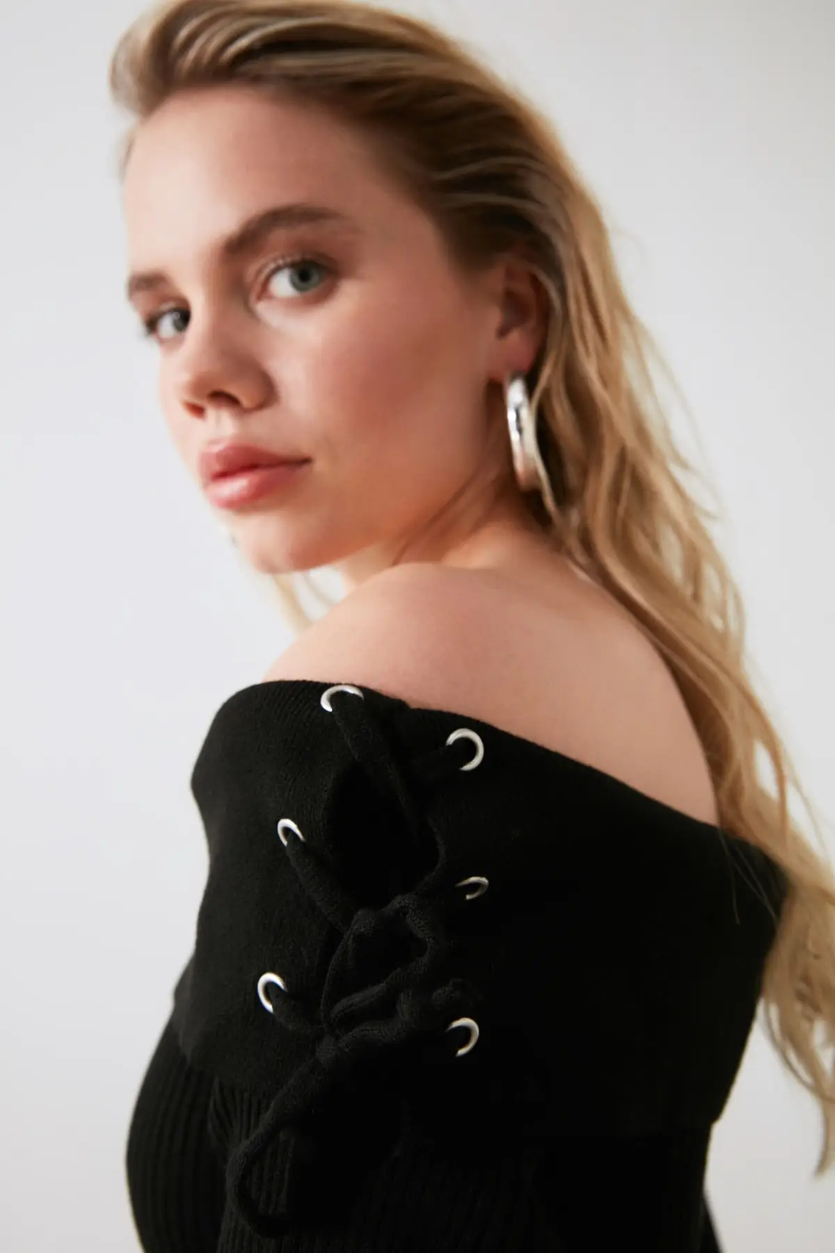 

Trendyol WOMEN-Black Carmen Collar Knitwear Sweater TWOAW20FV0042