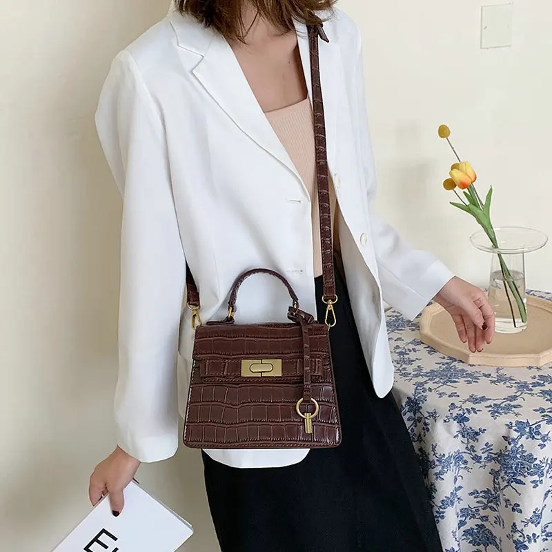 2020 тисненые сумочки с каменной текстурой корейская модная сумка замком новые