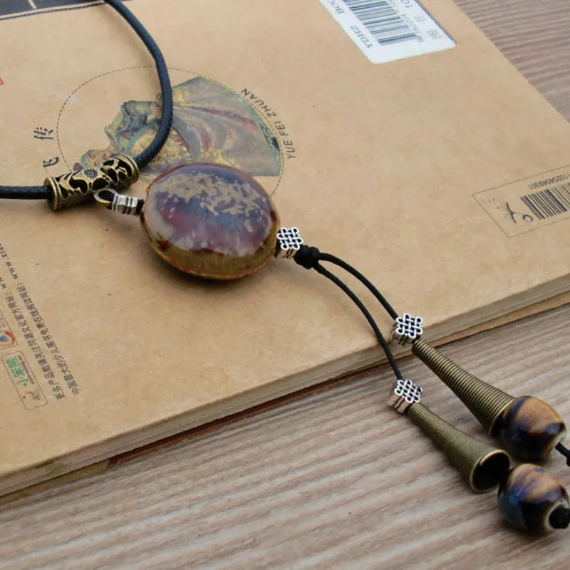 Осенне-зимнее простое винтажное керамическое ожерелье с подвеской на свитер