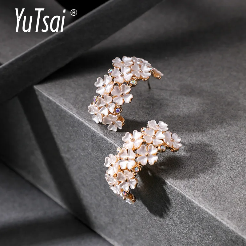 

Серьги-подвески YUTSAI ручной работы в Корейском стиле с-образной формы, элегантные белые маленькие Искусственные серьги для женщин, ювелирны...