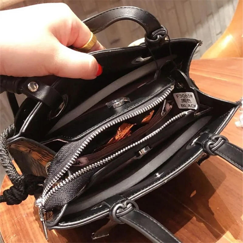 

2020 New Simple and Wide Woven Embossed Handbag Shoulder Messenger Fashion Women's Bag Popular All-match Women Purse and Handbag