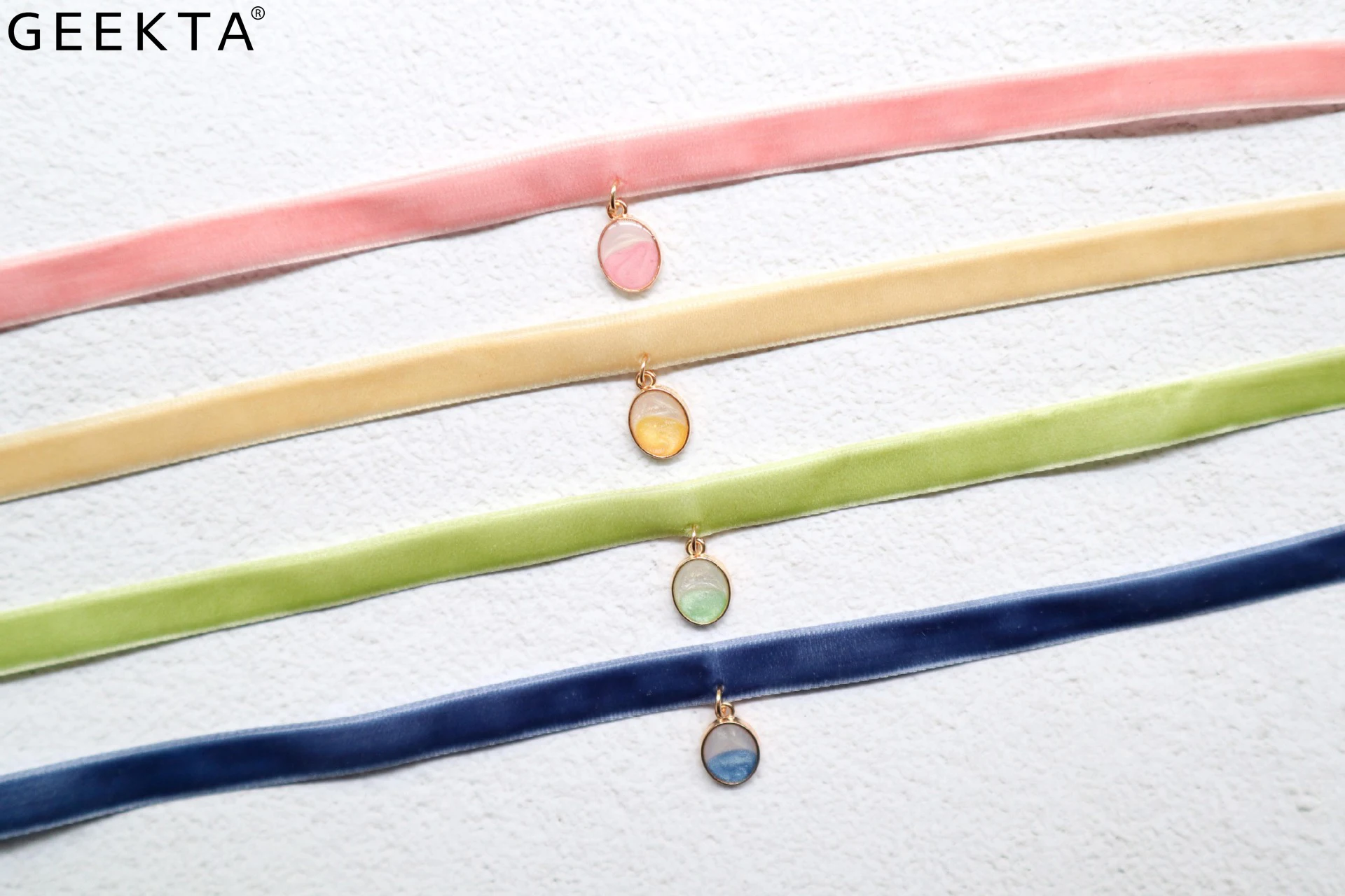 Женское Ожерелье-чокер милое ожерелье с кулоном в виде двух тонов до ключиц