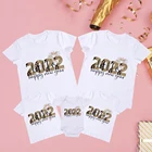 2022 семейная Одинаковая одежда с принтом на новый год, семейный образ, футболки для отца, матери, детей, детские комбинезоны, Новогодняя одежда