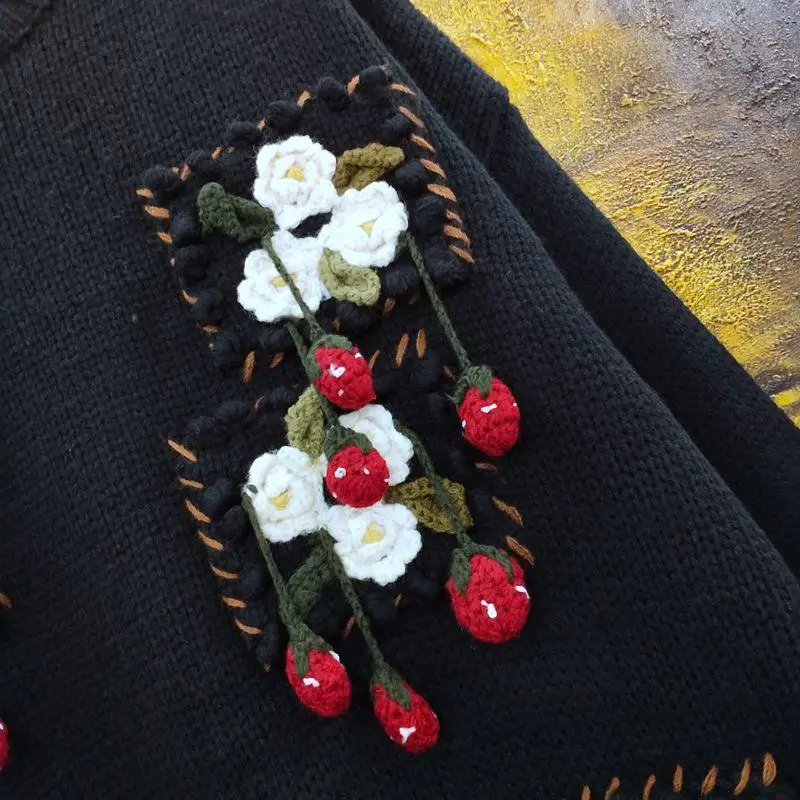 

2020 Sweater Women Black Turtleneck Floral Handwork Pullover Tassel Autumn Winter Turtleneck Vintage Knit Female Top Jumperr