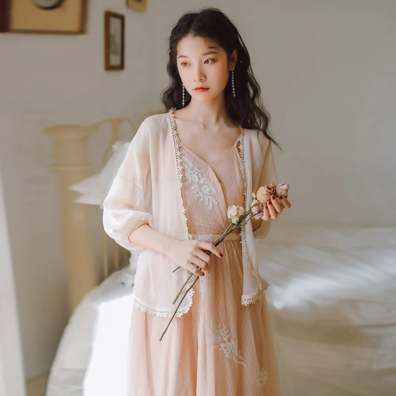 

COIGARSAM French Style Embroidery Women dress Spaghetti Strap Mesh High Waist Dresses Lotus Root Starch V5222