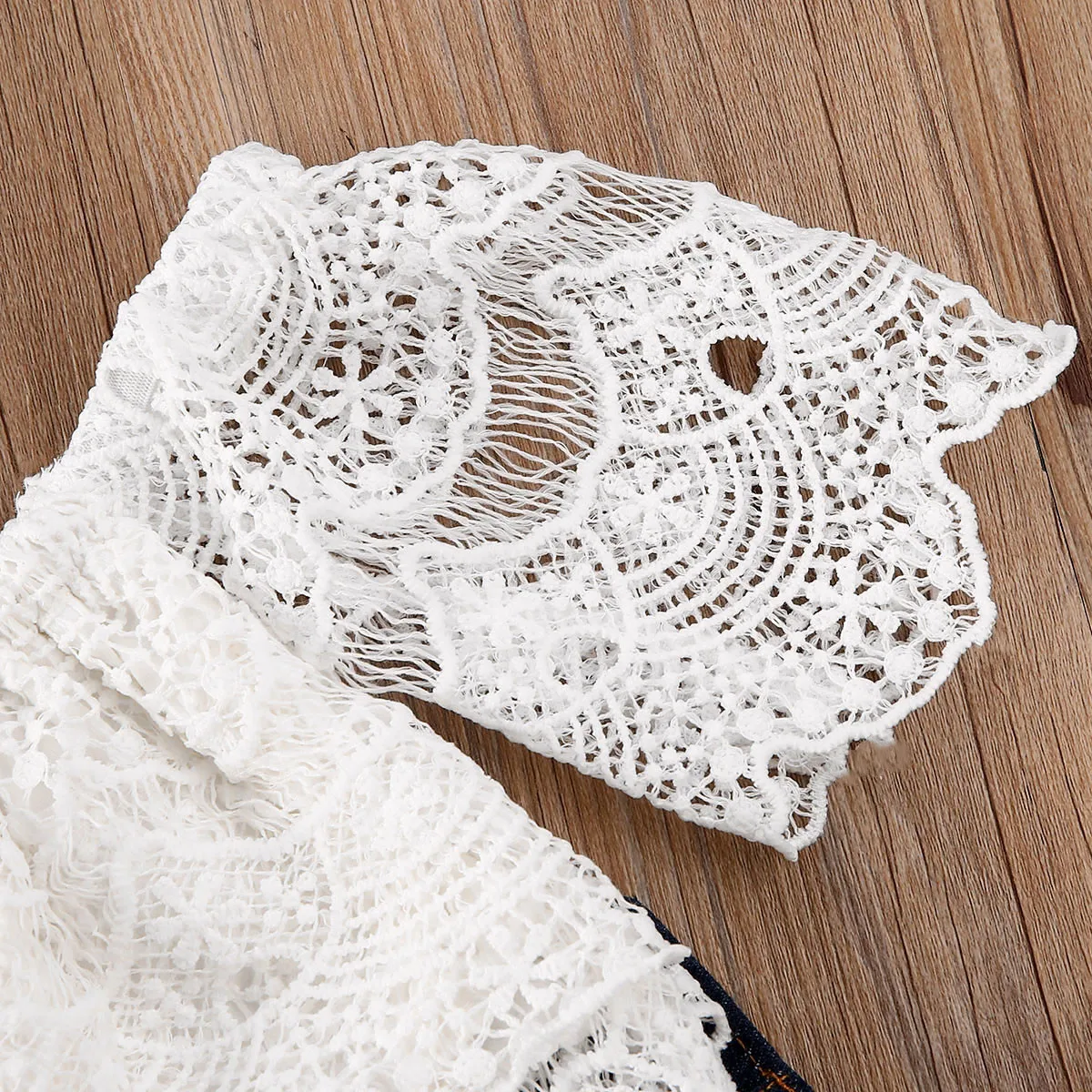 Летняя одежда для малышей 2020 г. Кружевные топы с открытыми плечами маленьких