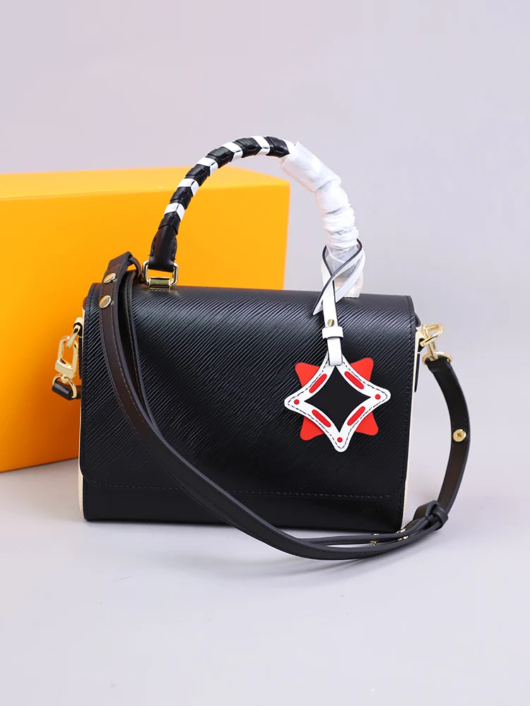 

2021 Popular Luxury Designer Female Shoulder Messenger Bags High Quality Fashion Metal Letter Buckle Women's Envelope Handbag