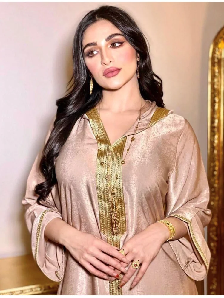 

Middle East Dubai Champagne Hooded Lace Suede Robe Muslim Robe Female Abaya Ramadan