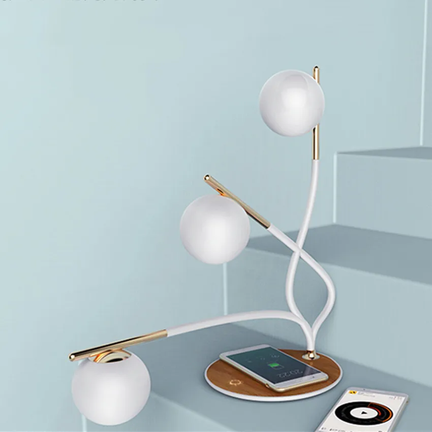 Беспроводное зарядное устройство Qi со светодиодной подсветкой настольная лампа