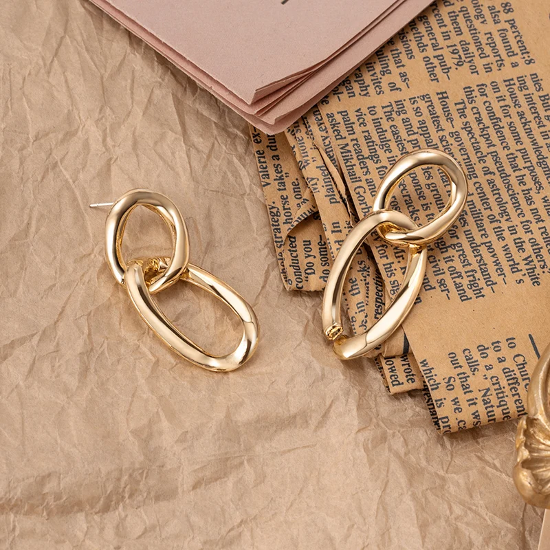 

New Europe Style Charmsmic Earrings for Women Metal Statement Pendant Earrings Wedding Jewelry Sexy Hanging Earrings Accessories