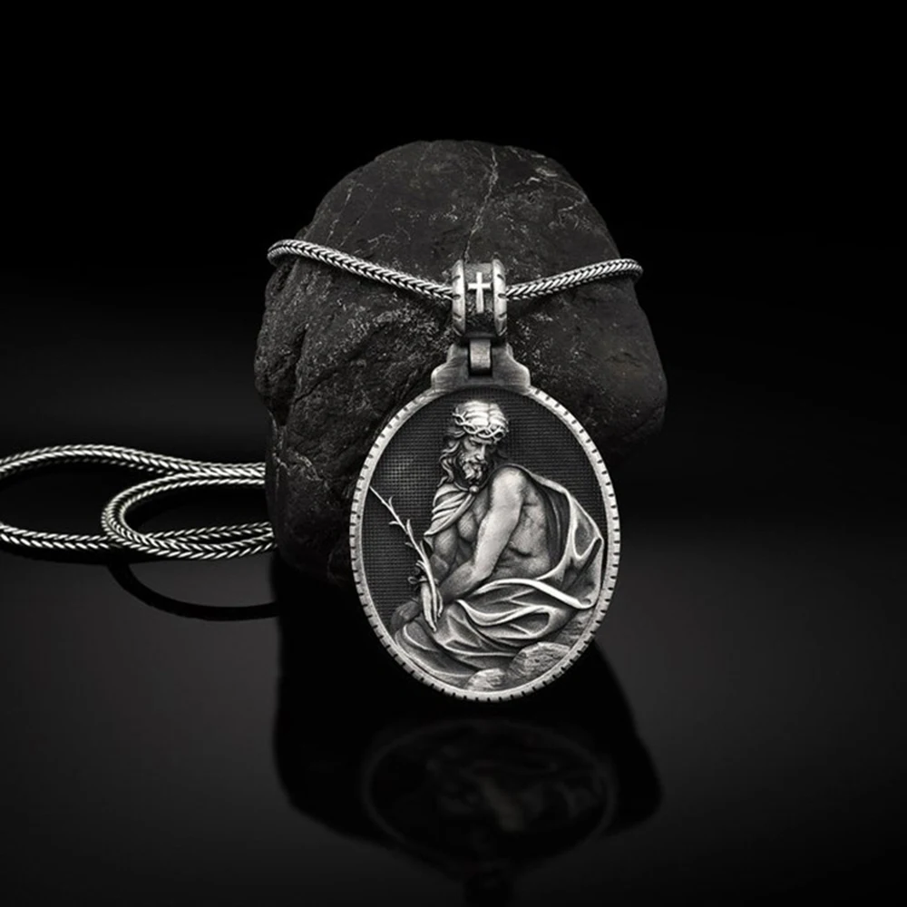

Vintage Catholic Jesus Medal Pendant Christian Accessories European and American Style Religious Belief Jewelry