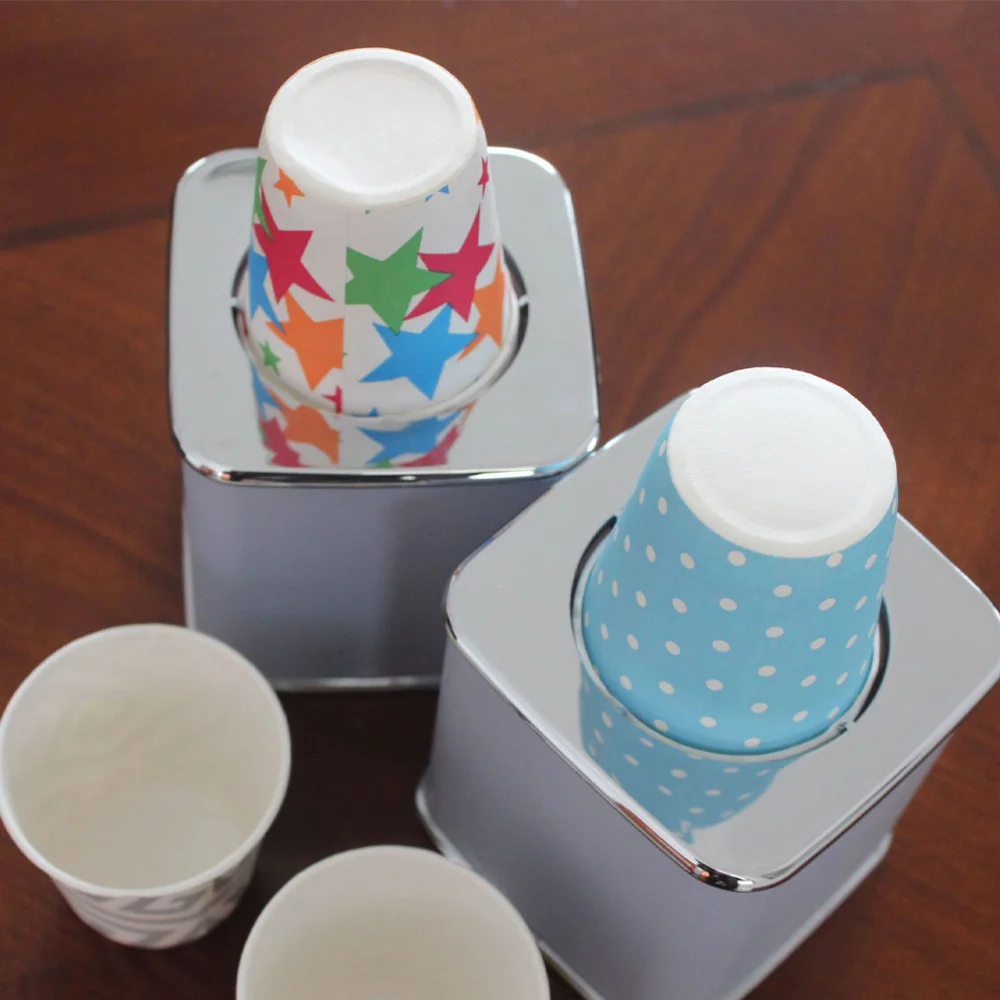 

Disposable Water Cup Dispenser Paper Cup Dispenser Type Beverage Cup Holder with 20PCS Cup (Random Pattern Cup)