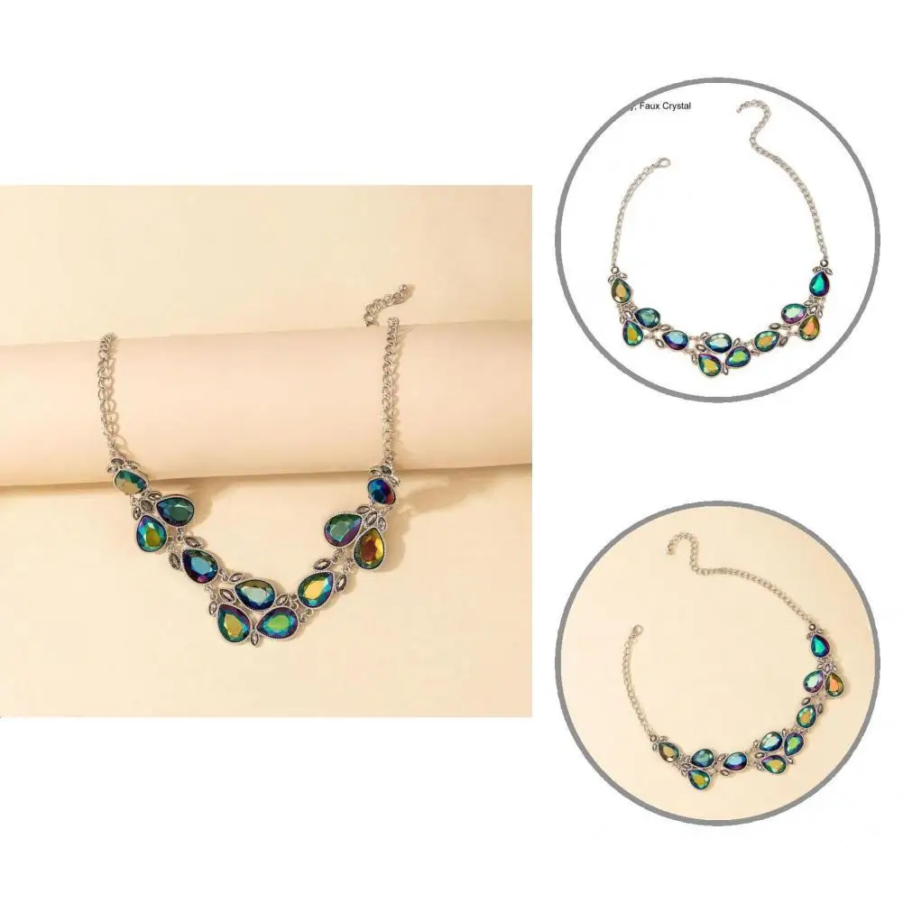 

Exquisite Eco-friendly Delicate Single Layer Bright Color Faux Crystal Necklace Chain Statement Necklace for Women