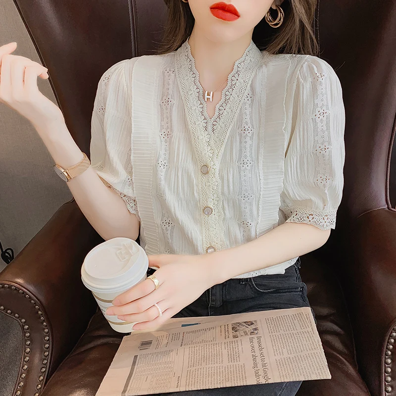 

Very Fairy Lace Top 2021 Summer New Fashion Foreign Style Solid Color Shirt Women's Short Sleeve Lace V-neck Shirt