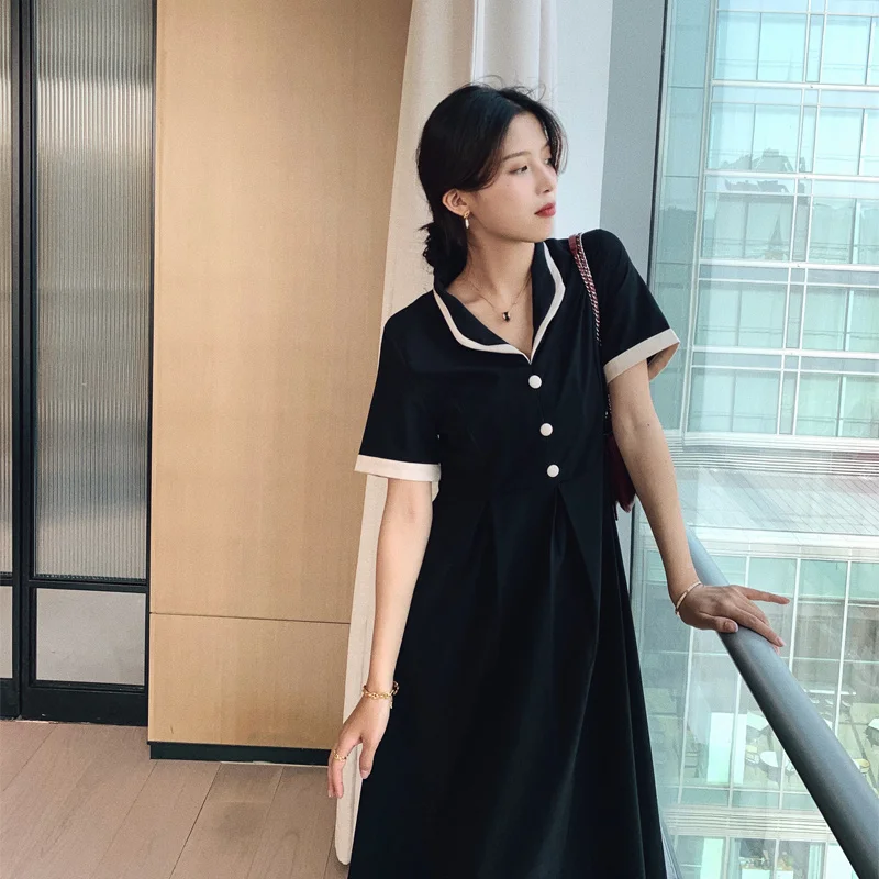 Черное платье в стиле Хепберн с прострочкой контрастных цветов | Женская одежда