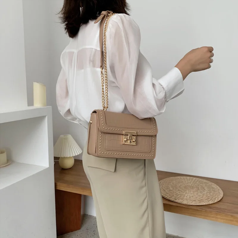 

High Quality Crocodile Pattern Small Square Bags For Female Retro Solid Luxury Crossbody Purse Lady Luxury Rivet Chain Handbags