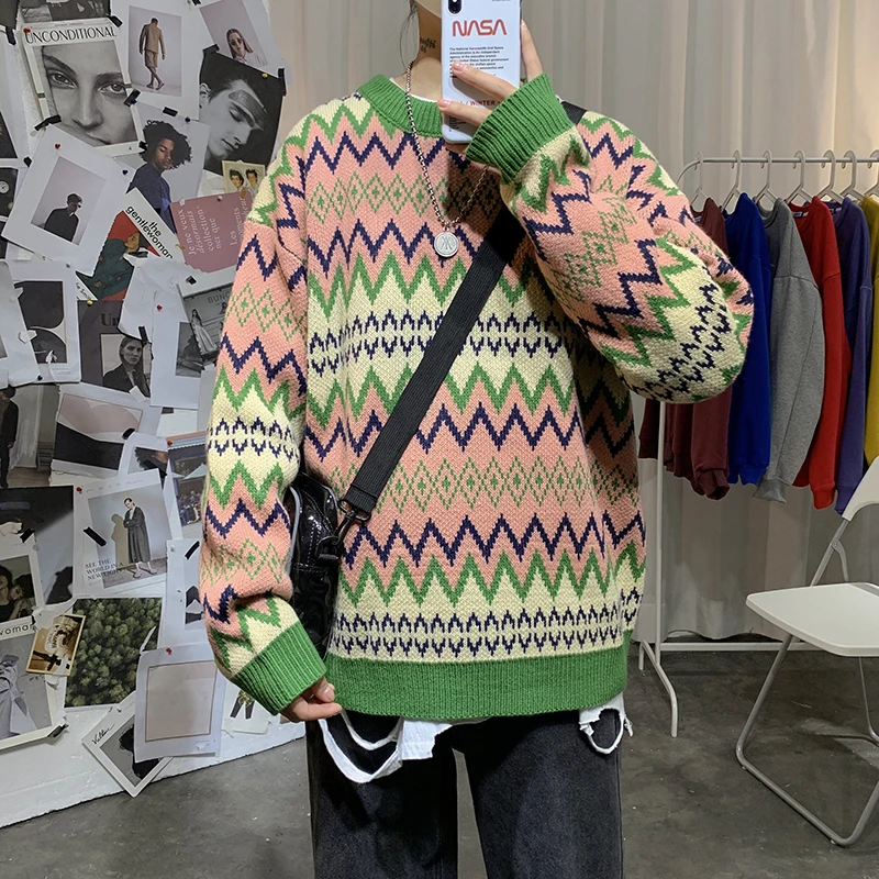 Sweater Men's Warm Fashion Contrast Color Casual Retro O-neck Knit Pullover Men Loose Knitting Sweaters Male Sweter Clothes