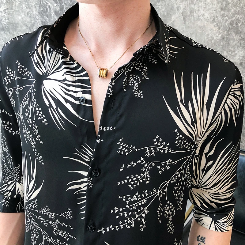 

Korean Men's Fashion Shirt 2021 Summer Short Sleeve Slim Shirts Printed Casual Business Streetwear Social Shirt Chemise Homme