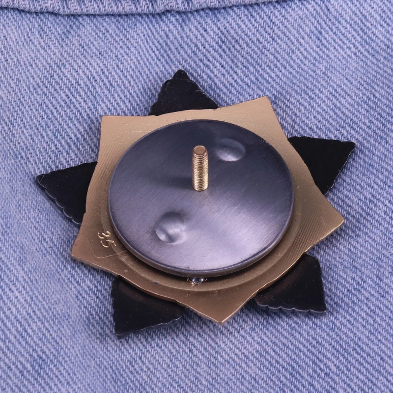 Bogdan Khmelnitsky Medal Enamel Pin USSR Russia Soviet Brooch For Coat Sweater Jackets Denim Badge | Украшения и аксессуары