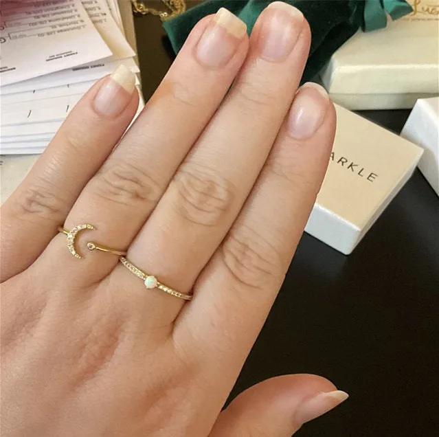 

Luxury Female Round Opal Stone Ring Charm Gold Color Thin Wedding Rings For Women Dainty Bride White Zircon Engagement Ring