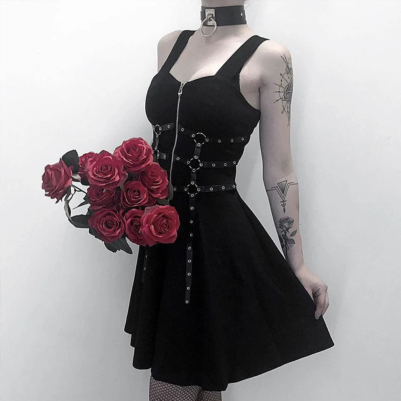 

Personality dark wind ribbon zipper pleated belt skirt European and American street punk black dress A - word skirt
