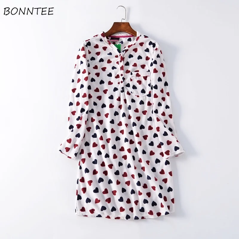 

Ночные рубашки Женская бархатная однобортная одежда для сна теплая мягкая зимняя ночная рубашка большого размера с принтом в виде сердца д...