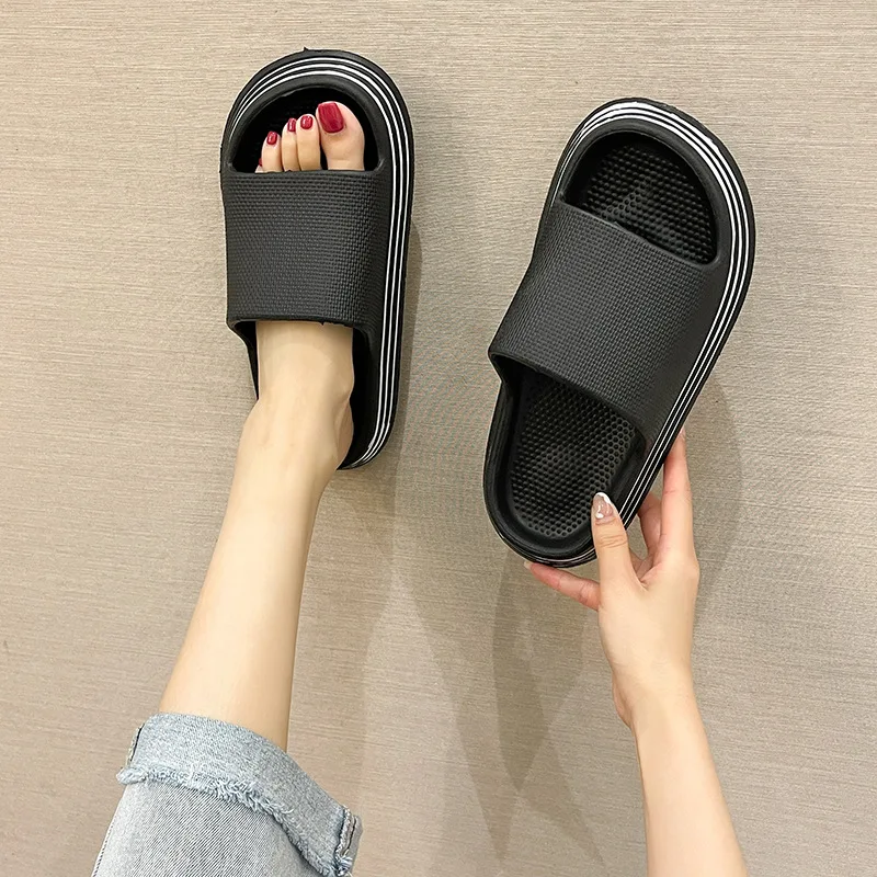 

New Summer Home Slippers Men's Thick-soled Outer Wear Deodorant Silent Comfortable Breathable Fashion Shoes