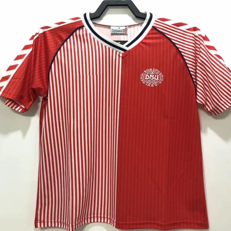 

1986 Denmark Retro M. LAUDRUP HELVEG JoRGENSEN Home Red Danish men shirt