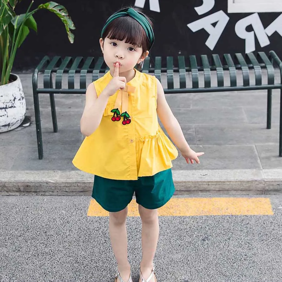 Одежда для маленьких девочек блузка с вишенками + шорты комплект одежды из 2