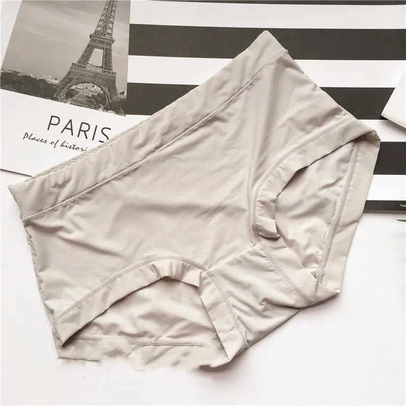 

Mid Waist Solid Color Ice Pure Silk Lady's Underwear Women Seamless Breathable Cute Ruffle Pantie Lingerie Thong Culotte Ouverte