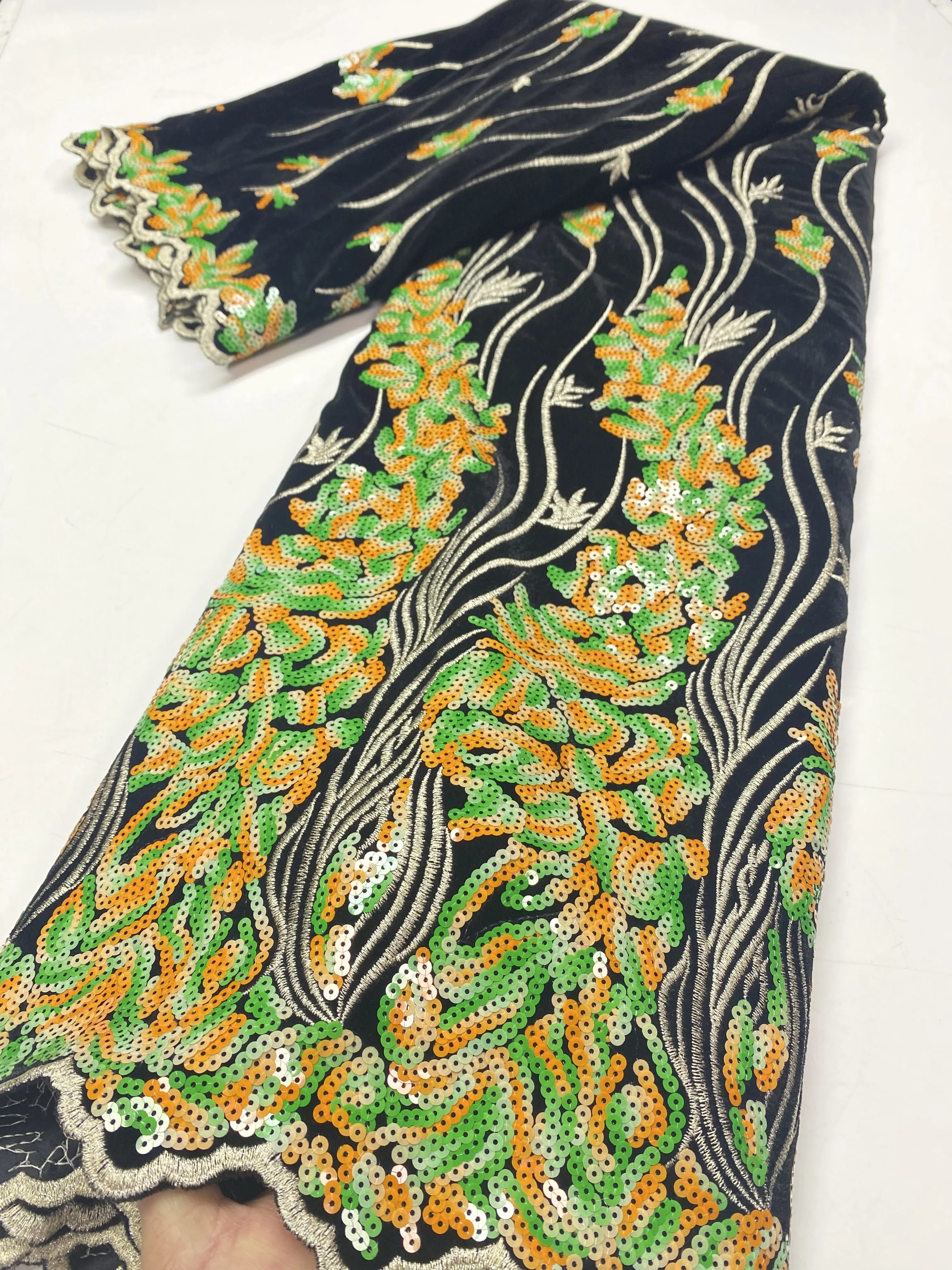 

Большой цветок с блестками Элегантный французский африканский нигерийский новейший дизайн новый стиль бархат Французский кружевной ткани...