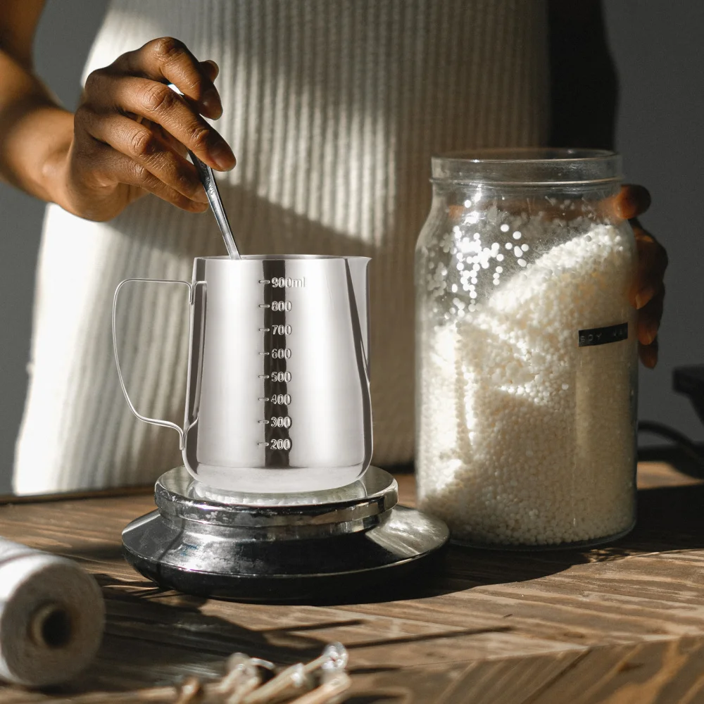 

1 Set of Wax Melting Cup Cup Garland Cup with Stirring Spoon (Silver)