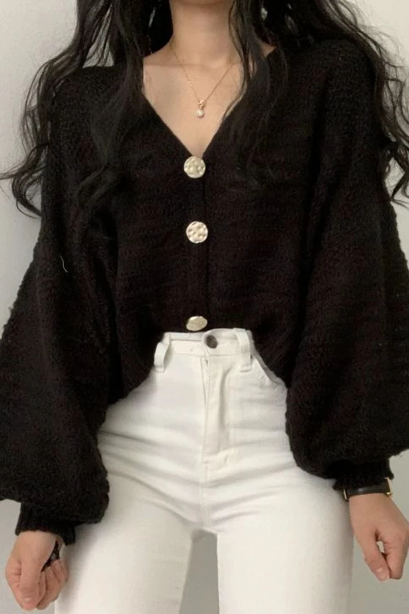 

2021 Spring Simple V-neck Large Buttons Knitted Shirt Female Loose Solid Lantern Sleeve Knitted Cardigan Sweater for Women