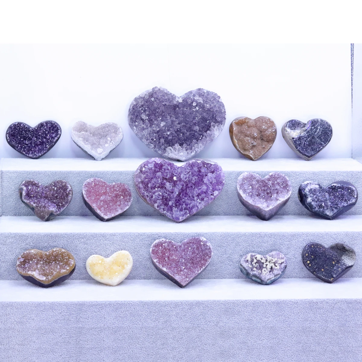 

Rare Magic Stone Natural Agate Geode Amethyst Geode Quartz Cluster Love Heart Points Mica Ore Original Crystal Decor
