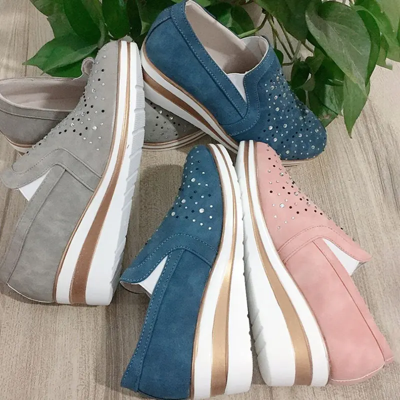 2021 Новая модель замшевых туфель Повседневная женская обувь на резиновой подошве