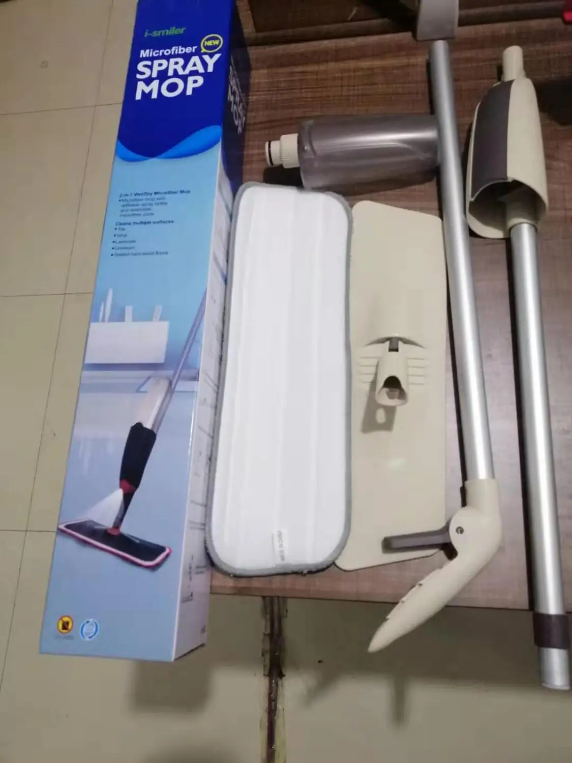 I-Smile спрей Швабра пол с многоразовыми подушечками из микрофибры 360 градусов ручка