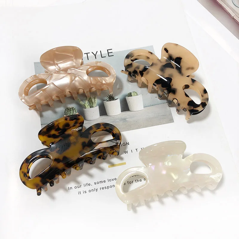 

2021 Fashion Women Hair Claws Crab Retro Acetate Leopard Hair Clips Banana for GirlsLadies Amber Vintage Hair Accessories