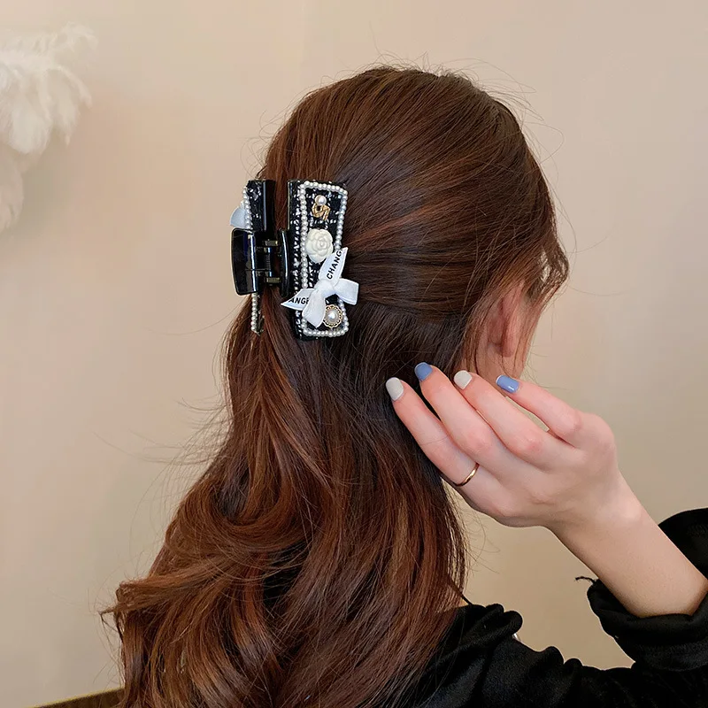 Набор французских духов Шпилька для волос с жемчужным шнеком и бантом