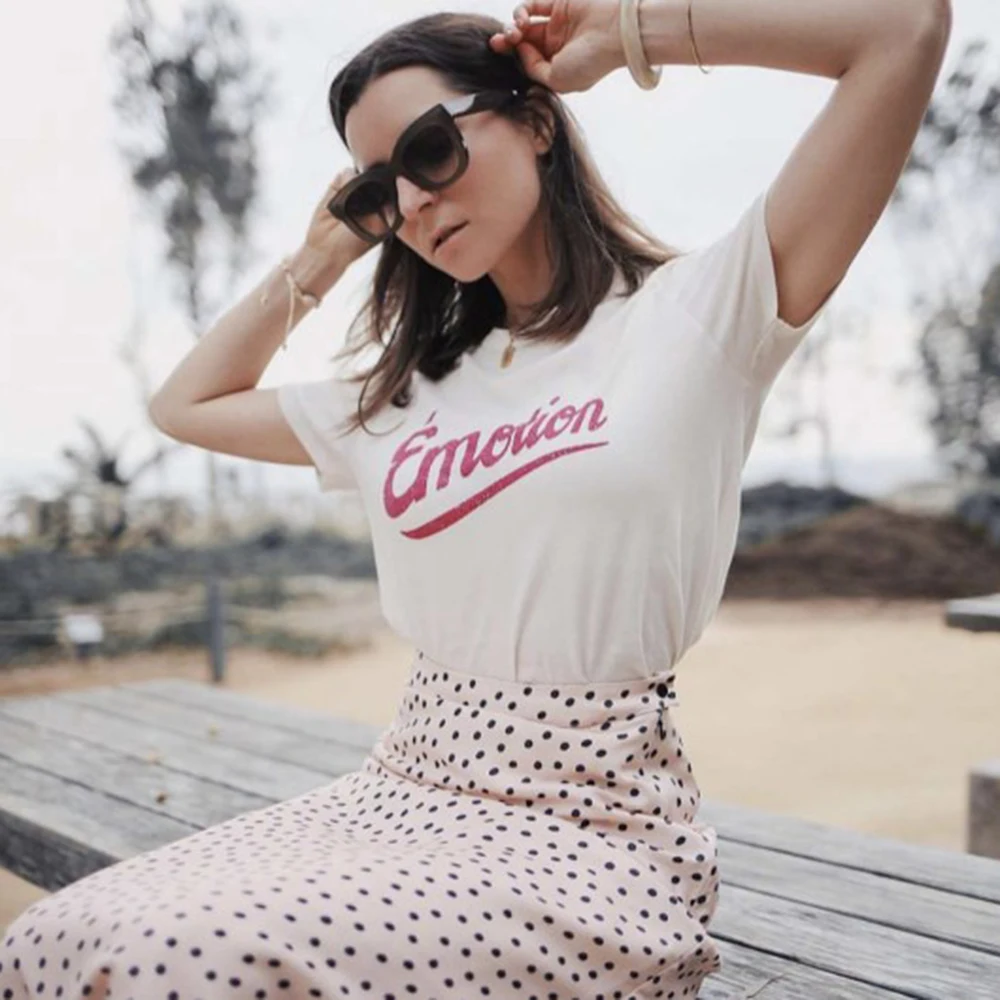 

Emntion Letter Printed T-Shirt Women Summer Short Sleeve O Neck Beige Vintage Retro Tee Shirt Elegant T Shirt Tops Femme 2021