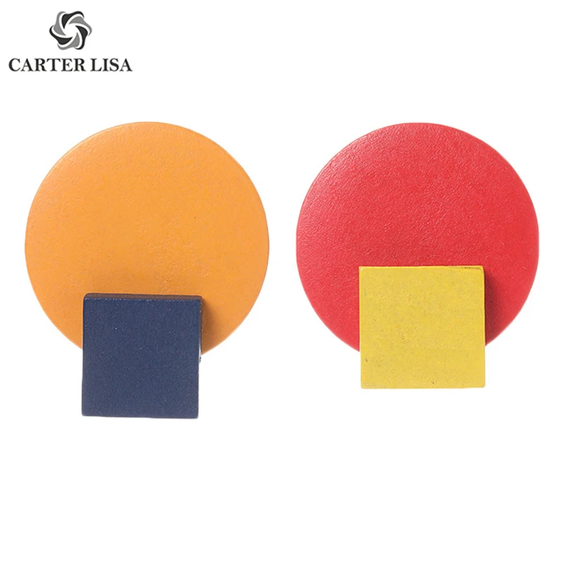 Простые деревянные круглые квадратные серьги гвоздики CARTER LISA ярких цветов для