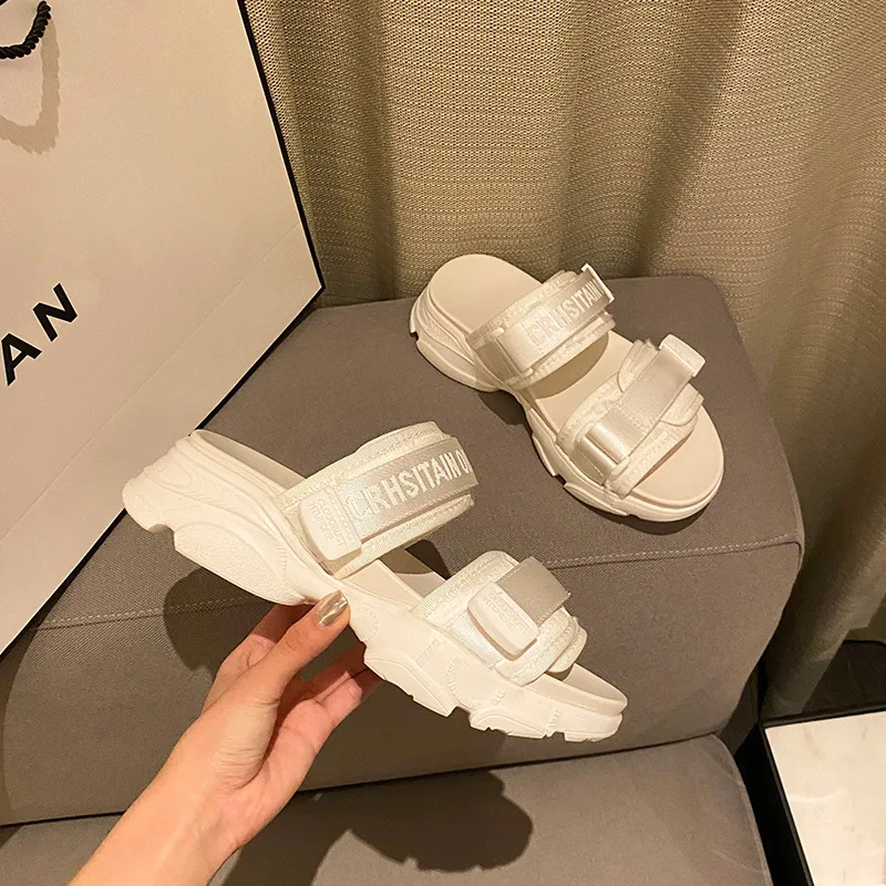 

2020 new father slippers women's summer wear thick leisure sports sandals women's