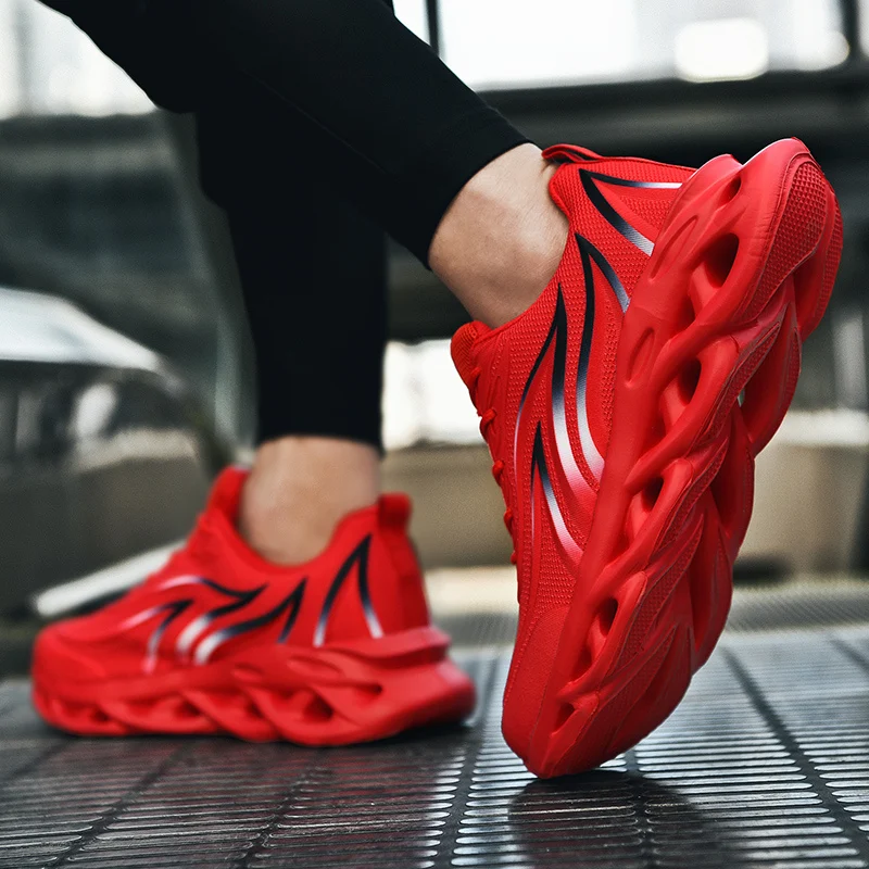Flame Printed Men's Red Sneakers Lightweight Sports Shoes Men Blade Shoes Breathable Outdoor Running Shoes Men zapatillas hombre