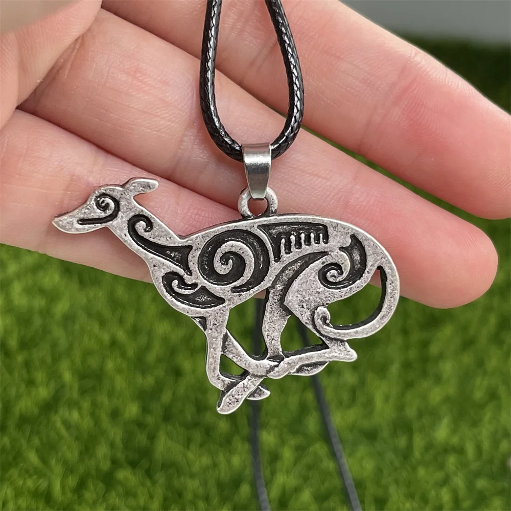 

Keep Calm And Love Dog Jewelry Женская драгоценность 2021