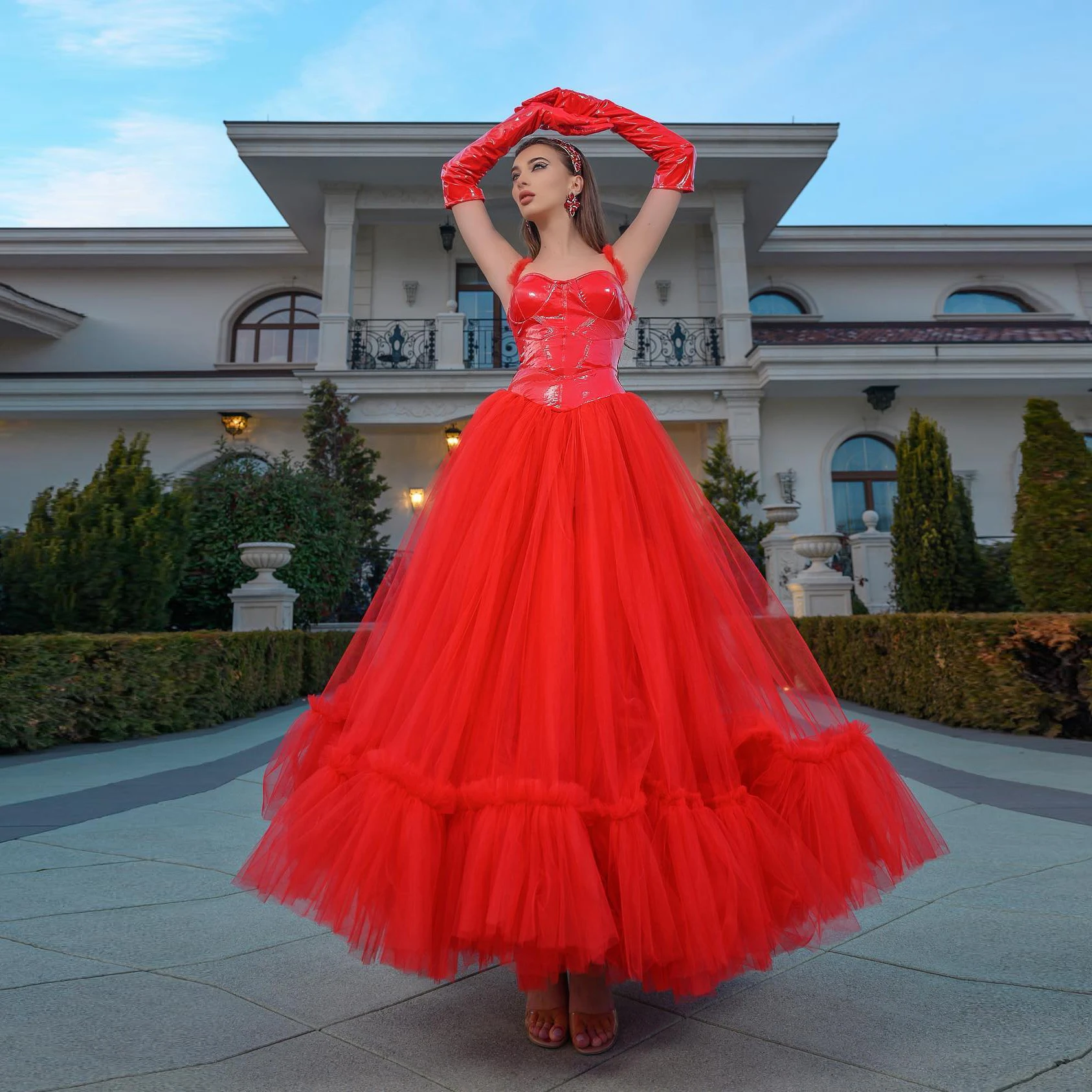 

Red Fashion Elegant Prom Dresses Long Tulle Ball Gown Spaghetti Strap Sleeveless Women Special Occasion Party Night Gowns Custom