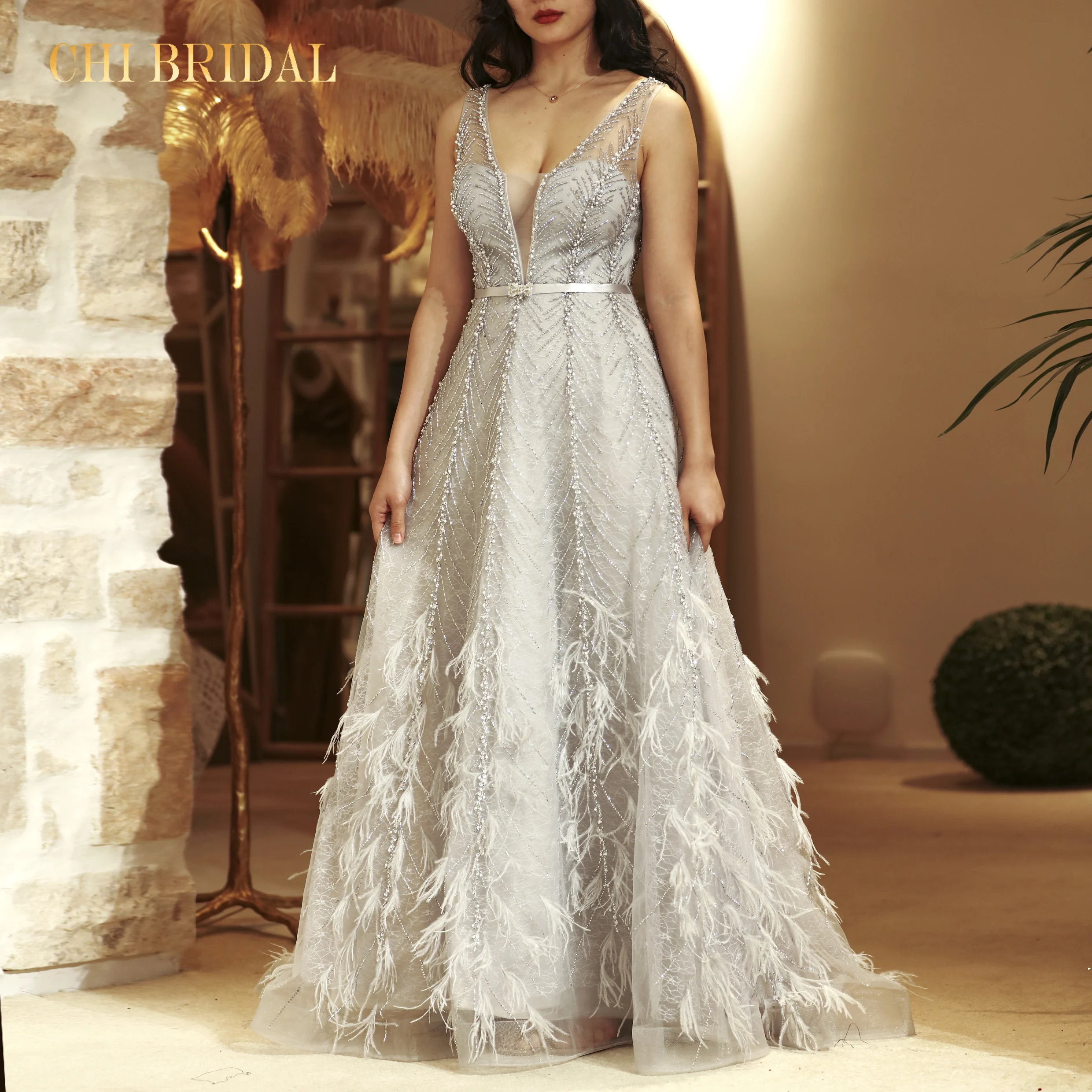 

New Luxurious Evening Dress Feather Beaded Long Elegant Sexy Temperament A- Line Formal Dress Comfortable Fabric