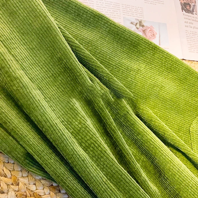 

Vintage funky wick velvet straights with a fork high-waisted mid-length skirt green skirts Solid Casual vintage Natural